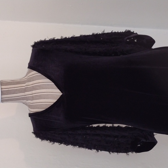 1 State Black Velvet V Neck Mini Dress w Faux Feather Sleeves - Picture 2 of 12